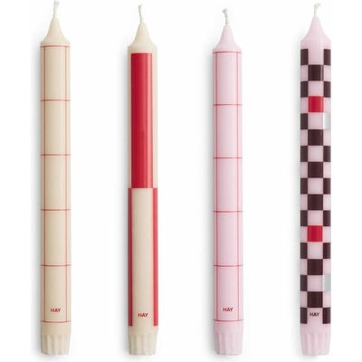 HAY Svíčky Pattern Candle set 4ks, reds and bordeaux - HAY Svíčka Pattern Candle Reds and Bordeaux – set 4 ks, červená barva, vosk