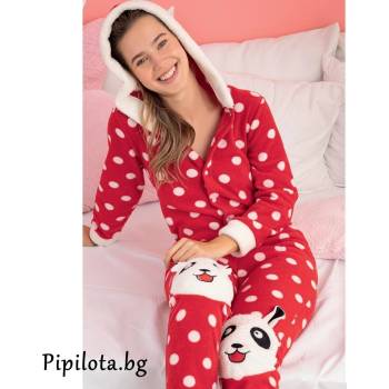 Поларена пижама-гащеризон в червено с точки и куче