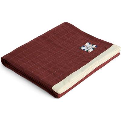 HAY Prošívaný přehoz na postel Dori Maroon 245 × 195 cm, červená barva, textil