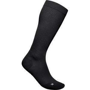 Bauerfeind Sports Мъжки компресионни чорапи Bauerfeind Sports Run Ultralight Compression Socks - Black - размер 44-46 (201-3949-0325)