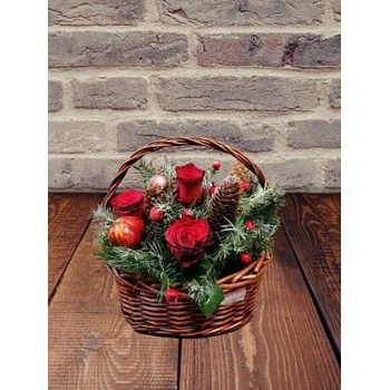 Image 1 of КОЛЕДНА КОШНИЦА С ЧЕРВЕНИ РОЗИ