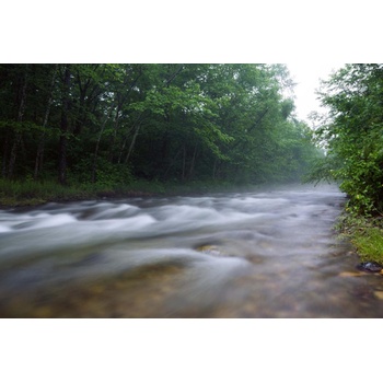 DIMEX ART s. r. o Флизелинов фототапет река в мъгла 375 x 250 см