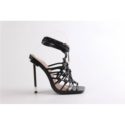 Chic Сандали Chic Women's Open Toe Lace-Up Flat Sandal - Black