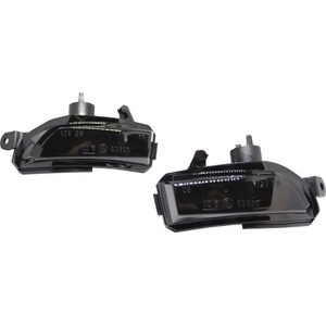  Диодни мигачи за странични огледала за Skoda Fabia (2014+), Rapid (2012+) / Seat Toledo (2012+) - опушени с бягащ мигач (SB022D)