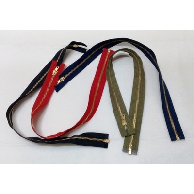 Zip mosazný 55 cm