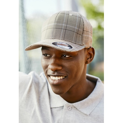 Urban Classics Шапка с козирка в цвят каки Flexfit Glen Check UB-6196-00632 - Каки, размер L/XL