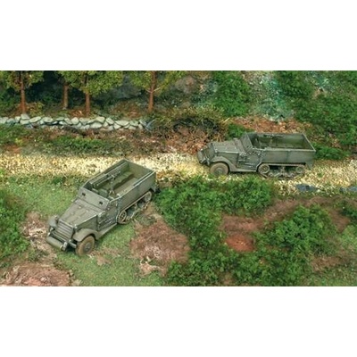 Italeri WARGAMES M3A1 HalfTrack 2kusy 1:72