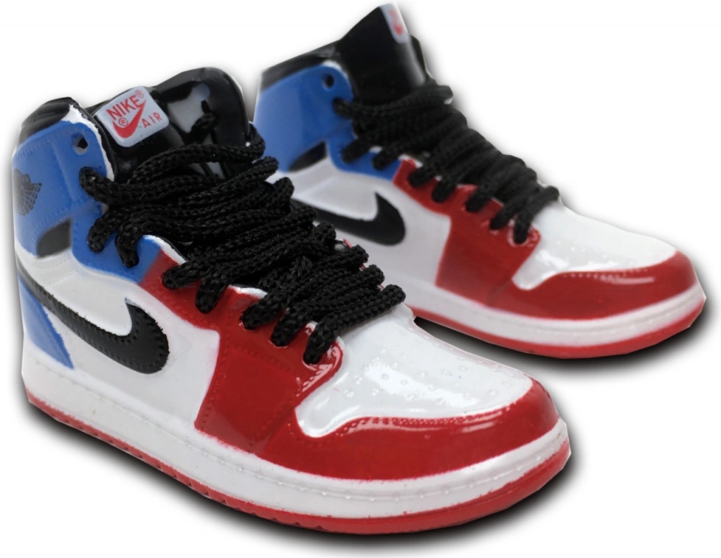 mini finger shoes nike