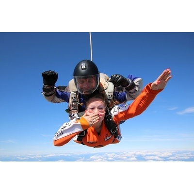 Tandemový seskok ze 4000 metrů Příbram