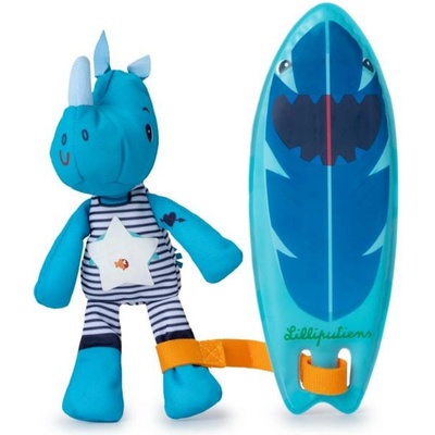 Lilliputiens surfer nosorožec Marius