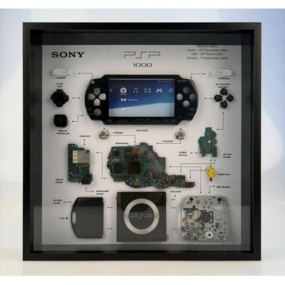 Sony PSP 1000 PlayStation Portable, rámeček s rozebranou retro konzolí