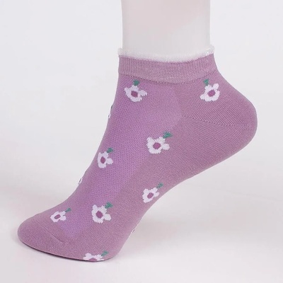 Дамски чорапи в лилаво с дантела и цветя