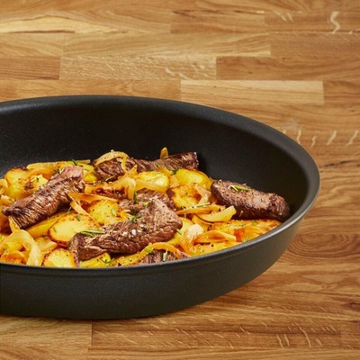 Tefal Tradiční pánev Force Black 28 cm s nepřilnavým povrchem