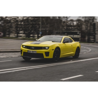 Chevrolet Camaro v Praze Bez záznamu 1 2 spolujezdci 15 minut instruktáž Camaro 330 koní