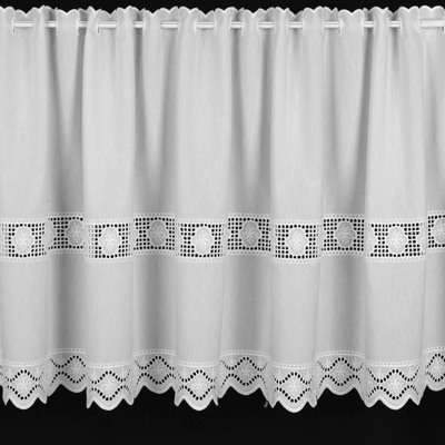 Českomoravská textilní vitrážová záclona, polyesterový batist, madeira V291, vyšívané květy, s bordurou, bílá, výška 40cm (v metráži) – Zboží Dáma