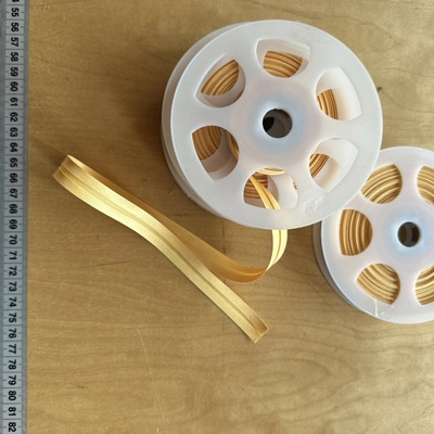 Atlasový šikmý proužek Slunečná 15mm