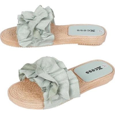 Ефектни чехли в зелено с къдрички