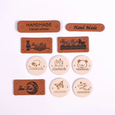 Takoy Koženkové štítky Handmade biele / hnedé mix- balenie 10 ks