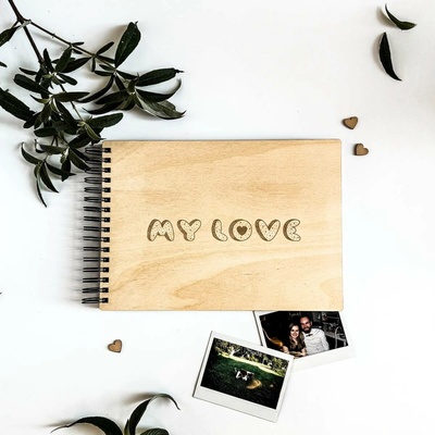 Kroužkové fotoalbum My love Počet a barva papírů: Černé - 30 listů