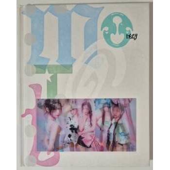 Itzy - Motto (Photobook Version) - CD