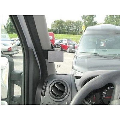 Brodit ProClip montážna konzola na palubnú dosku pre Nissan NV400 12-20, 804530