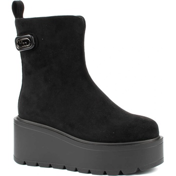 Велурени дамски боти на платформа