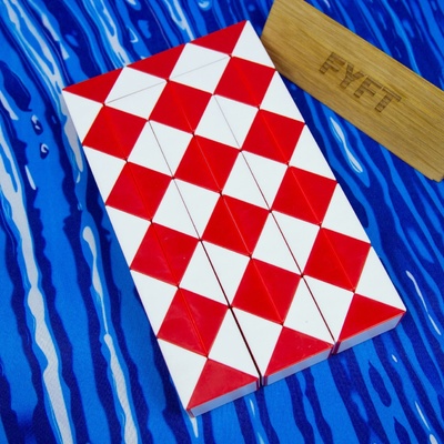 Other cube Rubikov had 60 dielikov Červená