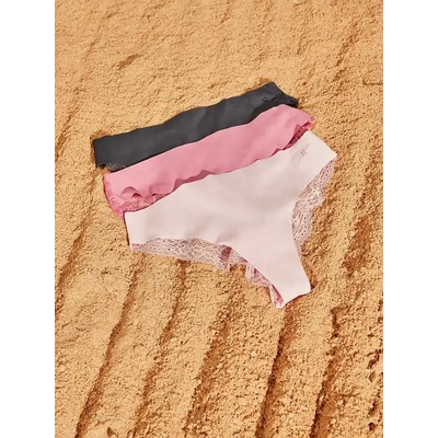 Gisela КОМПЛЕКТ ТРИ БРОЯ БРАЗИЛИАНИ 2/10170 gisela