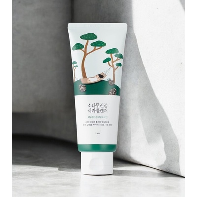 Round Lab Pine Calming Cica Cleanser mycí gel na obličej 150 ml