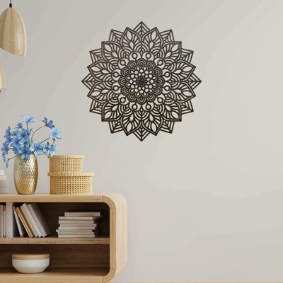 Dřevěná vyřezávaná mandala - Eva