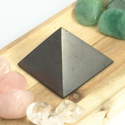 Šungitová pyramida 6 cm