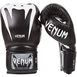 Venum Giant 3.0 boxing gloves 12 oz