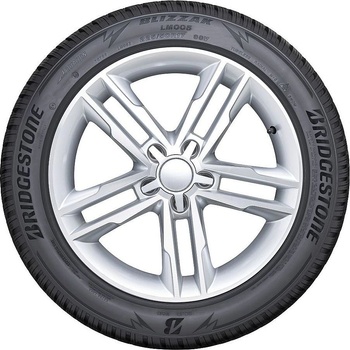 Bridgestone Blizzak LM005 245/45 R17 99V