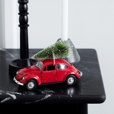 House Doctor Vánoční autíčko Xmas Car Red červená barva kov