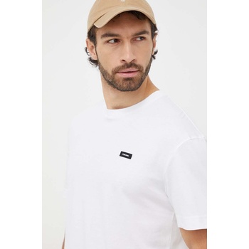 Calvin Klein Памучна тениска Calvin Klein в бяло с изчистен дизайн K10K112749 (K10K112749)