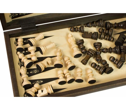 Drevené šachy a Backgammon
