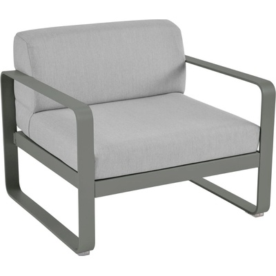 Fermob Bellevie s šedozelenou podnoží Šedé čalouněné zahradní křeslo