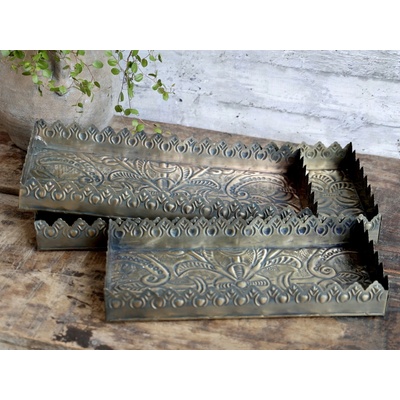 Chic Antique Set 3ks mosadzný antik kovový podnos s patinou Flowre 40x18x5cm
