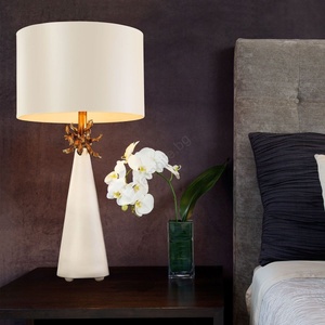 Elstead Lighting Flambeau FB-NEO-TL-FR-WHT - Настолна лампа NEO 1xE27/60W/230V (ED0638)