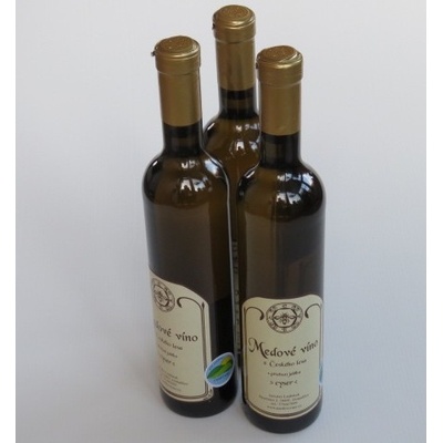 Medárna Hrádek Charlotta Cyser Medové víno jablečné 0,5 l