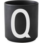 Design Letters Чаша халба aj буква q порцеланова черна (10204000q)