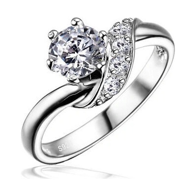 SILVEGO Strieborný decentný prstienok so Swarovski Zirconia SHZR234