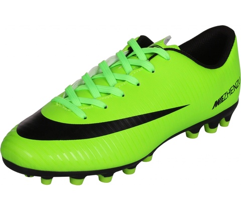 Cleats Man černá