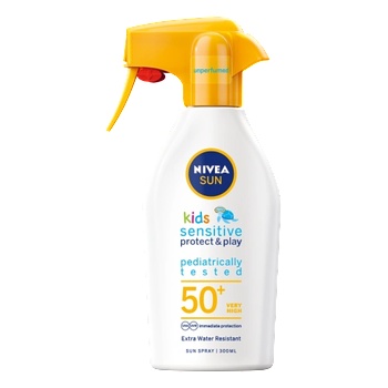 Nivea Sun Sensitive Protect & Play Детски водоустойчив слънцезащитен спрей помпа SPF50+ 300мл