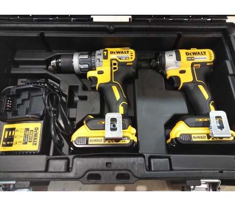 DEWALT DCK266D2