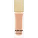 Burberry Beyond Wear Perfecting Matte Foundation течен фон дьо тен с матов завършек цвят Medium Cool 80 30ml
