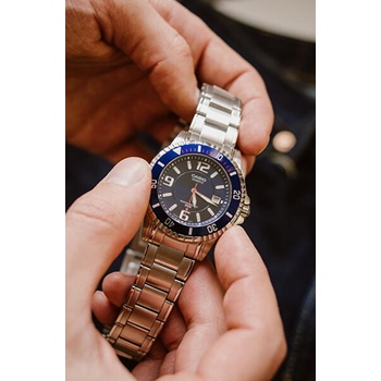 Image 1 of Casio MTD-1053D-2AVES