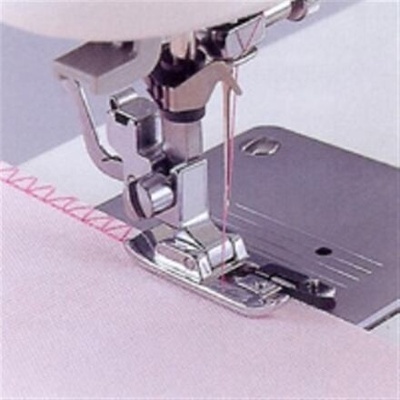 F 015 Patka overlocková (5 mm) - Brother