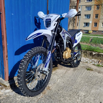 Asix Enduro XB83 250cc 21/18 – Zongshen 4T 12 kW, 5-stupňová prevodovka, elektrický štart Modrá