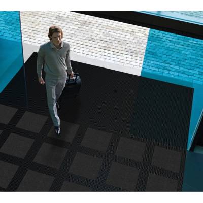 Notrax 592 Master Flex D12 vstupný rohožový systém s odvodňovacími otvormi 50 cm x 50 cm